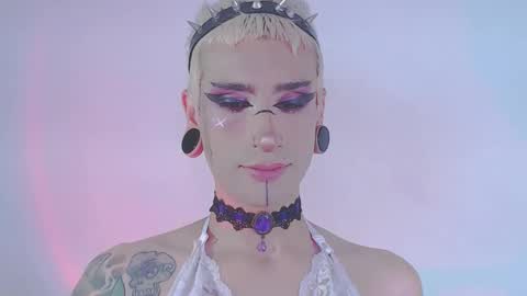     online show from March 25, 2026, 1:00 am