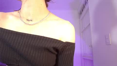 Snapshot of alina_lee01 chatting on July 27, 2026, 12:17 am NYX online show from July 27, 2026, 12:17 am