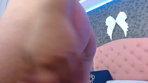 Snapshot of alina_milan chatting on January 24, 2025, 11:12 pm 1 online show from January 24, 2025, 11:12 pm