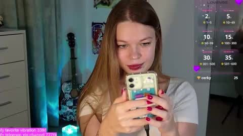 Alina and Ben online show from September 13, 2025, 7:35 pm