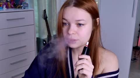 Snapshot of alinabae chatting on April 1, 2026, 5:52 am Alina and Ben online show from April 1, 2026, 5:52 am