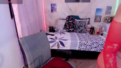 alinabozz1 online show from January 11, 2026, 12:04 am