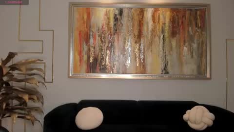 alinakravitz_ online show from November 4, 2025, 11:20 am