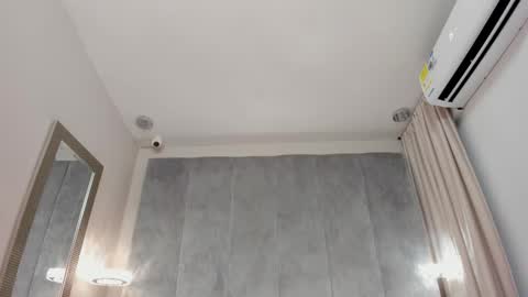 Alinna  online show from January 17, 2025, 10:23 pm