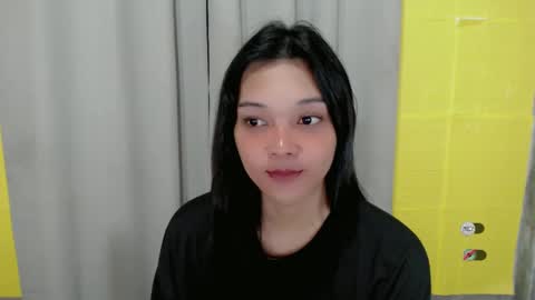 Snapshot of alisa_kiss_ chatting on December 23, 2024, 5:32 pm Shanti xhey online show from December 23, 2024, 5:32 pm
