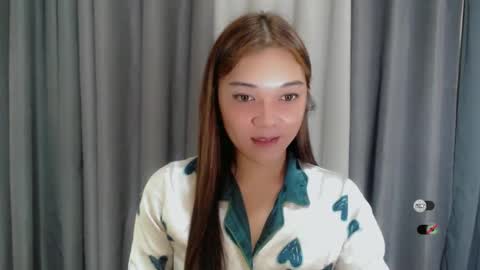 Snapshot of alisa_kiss_ chatting on February 9, 2025, 4:40 pm Shanti xhey online show from February 9, 2025, 4:40 pm