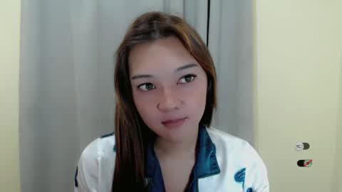 Snapshot of alisa_kiss_ chatting on February 19, 2025, 9:17 am Shanti xhey online show from February 19, 2025, 9:17 am