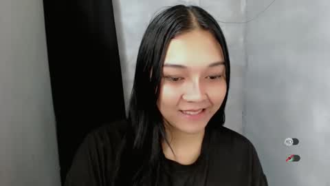 Snapshot of alisa_kiss_ chatting on October 19, 2025, 12:17 pm Shanti xhey online show from October 19, 2025, 12:17 pm