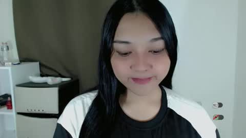 Shanti xhey online show from March 1, 2026, 9:22 am