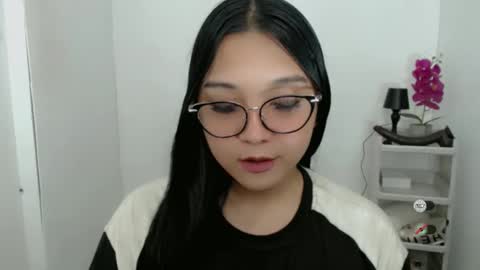 Shanti xhey online show from April 12, 2026, 4:12 pm