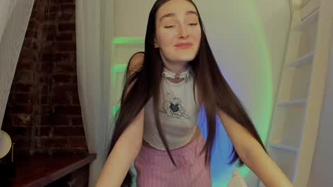 alisa online show from January 2, 2025, 8:35 pm