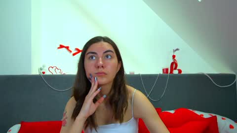 Snapshot of alisaalarie chatting on May 30, 2026, 6:43 am Alisa online show from May 30, 2026, 6:43 am