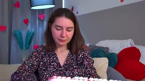 Snapshot of alisaalarie chatting on June 7, 2026, 6:39 am Alisa online show from June 7, 2026, 6:39 am