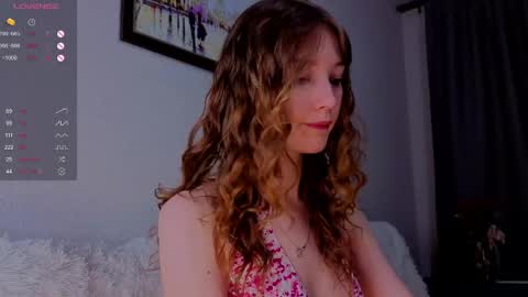 Snapshot of alisavine chatting on May 18, 2026, 7:41 pm Alisa online show from May 18, 2026, 7:41 pm