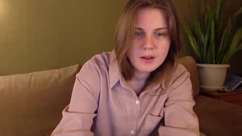 alisaxxxshy online show from February 11, 2025, 11:43 am