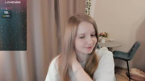 Snapshot of alisha_ley chatting on April 20, 2026, 3:04 pm Alya online show from April 20, 2026, 3:04 pm
