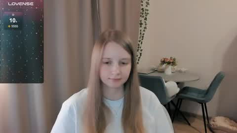 Snapshot of alisha_ley chatting on April 24, 2026, 8:11 pm Alya online show from April 24, 2026, 8:11 pm
