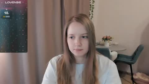 Snapshot of alisha_ley chatting on May 4, 2026, 1:40 pm Alya online show from May 4, 2026, 1:40 pm