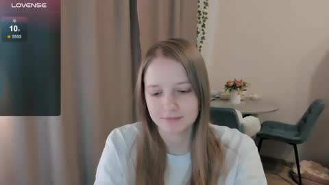 Snapshot of alisha_ley chatting on May 6, 2026, 3:39 pm Alya online show from May 6, 2026, 3:39 pm