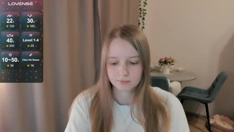 Snapshot of alisha_ley chatting on May 17, 2026, 6:04 pm Alya online show from May 17, 2026, 6:04 pm
