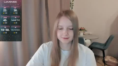 Snapshot of alisha_ley chatting on May 27, 2026, 1:02 am Alya online show from May 27, 2026, 1:02 am