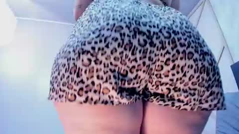 Snapshot of alishapalmer chatting on July 6, 2026, 3:47 pm online show from July 6, 2026, 3:47 pm