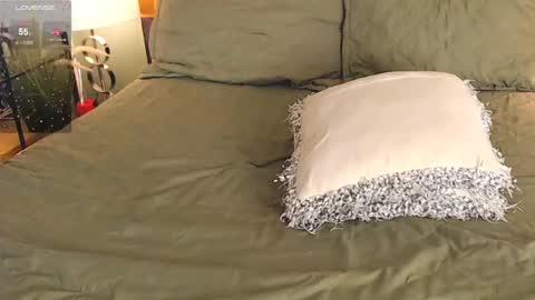 Luna online show from January 6, 2025, 11:42 pm