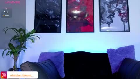 alison_wynter online show from May 16, 2026, 3:47 am