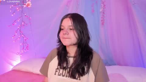 Mia online show from July 25, 2026, 3:04 am