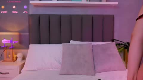 alisson_81 online show from December 4, 2025, 3:05 am