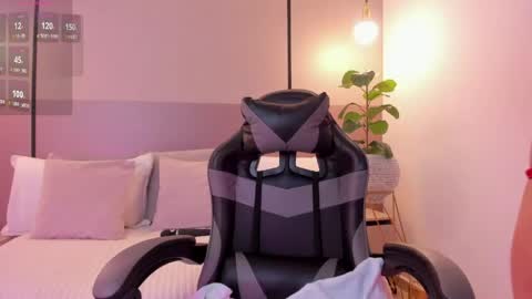 Snapshot of alisson_81 chatting on June 5, 2026, 6:52 am alisson_81 online show from June 5, 2026, 6:52 am