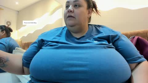 Snapshot of alisson_am chatting on June 1, 2026, 11:34 am Alisson online show from June 1, 2026, 11:34 am