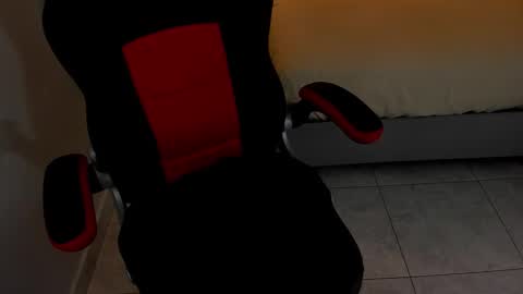 Snapshot of alisson_barker chatting on October 22, 2025, 7:13 pm ALISSON online show from October 22, 2025, 7:13 pm