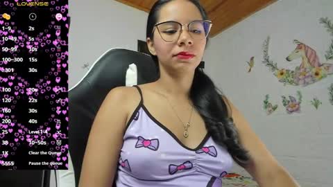 Alisson hoffman05 online show from May 13, 2026, 1:30 pm