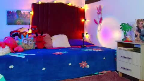 Alisson IG alisson zafiro27 online show from September 13, 2025, 3:17 am