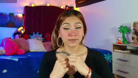 Alisson IG alisson zafiro27 online show from September 19, 2025, 3:19 am