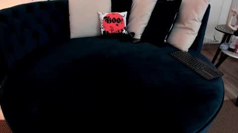 ALISSON  online show from October 24, 2025, 8:38 pm