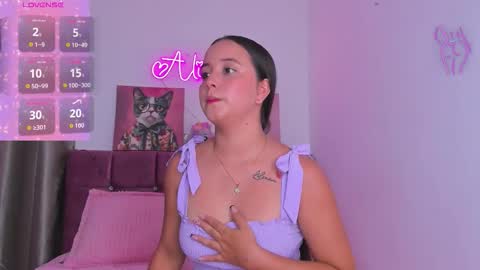 Alisson  online show from February 13, 2026, 2:35 pm