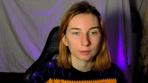 A L I C E  online show from October 7, 2025, 4:59 pm