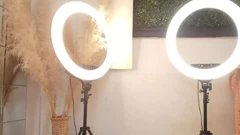Snapshot of alix_rada chatting on April 25, 2026, 7:00 pm Ali online show from April 25, 2026, 7:00 pm