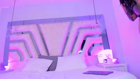 Snapshot of aliz_01 chatting on July 15, 2026, 8:14 pm Aliz online show from July 15, 2026, 8:14 pm