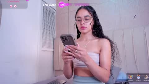 Snapshot of alizza_ chatting on May 19, 2026, 11:38 am alizza_ online show from May 19, 2026, 11:38 am