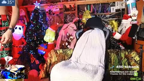 Snapshot of allan_arod chatting on December 24, 2024, 12:00 pm Allan arod online show from December 24, 2024, 12:00 pm