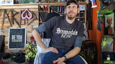 Snapshot of allan_arod chatting on January 13, 2025, 8:26 pm Allan arod online show from January 13, 2025, 8:26 pm