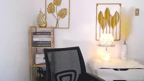 Your Lovely Allena online show from December 2, 2024, 6:43 pm