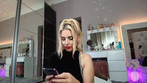 onlyfansallesya23 online show from September 15, 2025, 7:03 pm