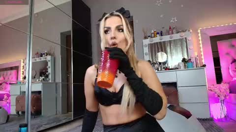 onlyfansallesya23 online show from April 16, 2026, 6:52 pm