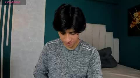 Allex online show from April 22, 2026, 4:04 am