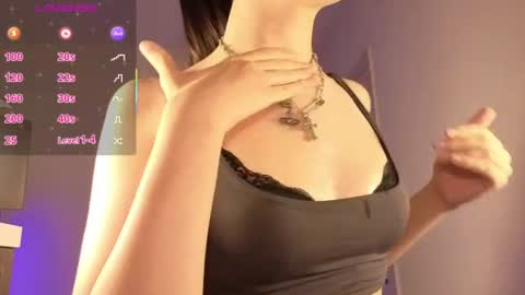 Snapshot of allgloryforloryy chatting on June 25, 2026, 8:57 pm Lory Glory online show from June 25, 2026, 8:57 pm
