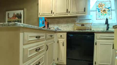 wishlist on bio online show from September 13, 2025, 7:46 pm